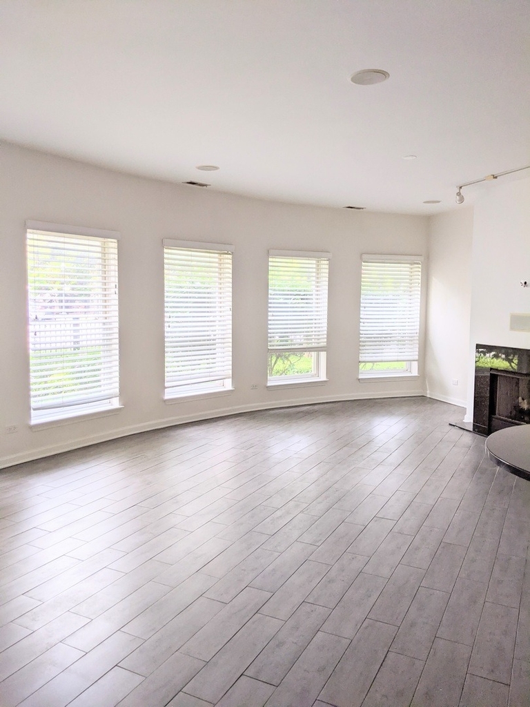 807 W 14th Place - Photo 4