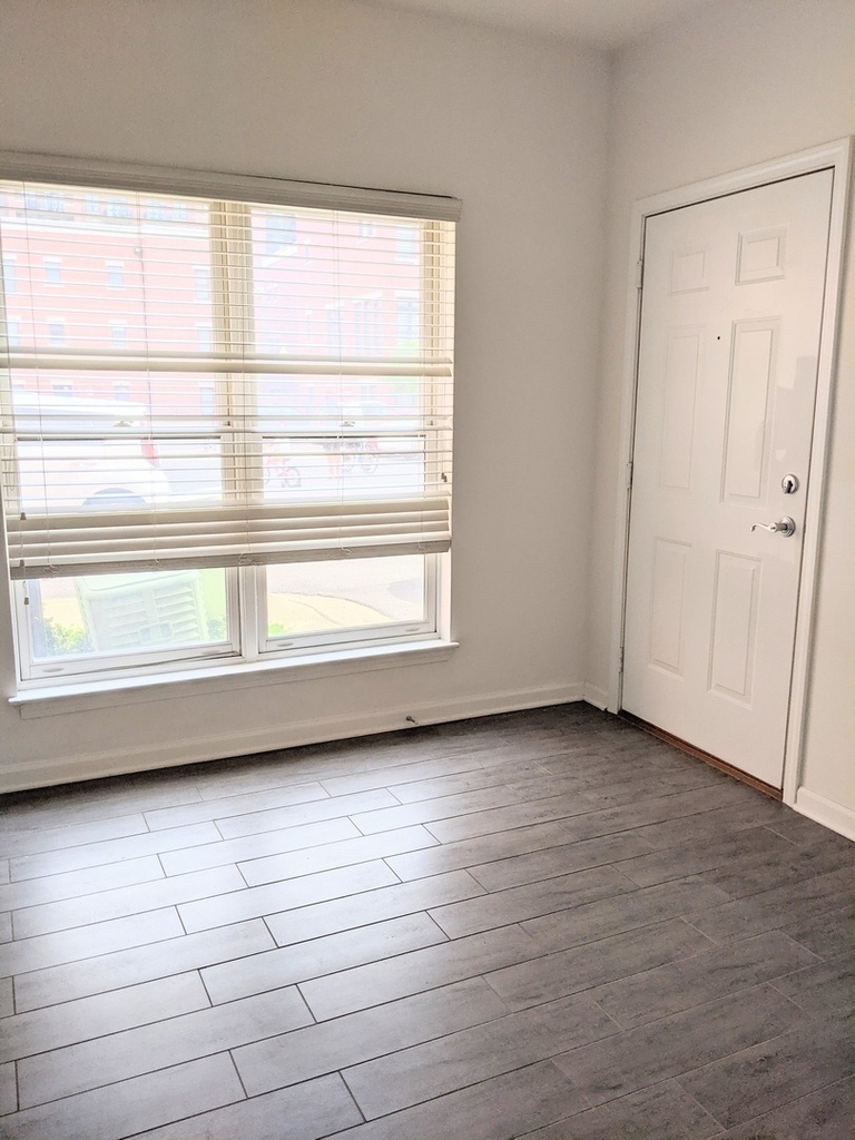 807 W 14th Place - Photo 10
