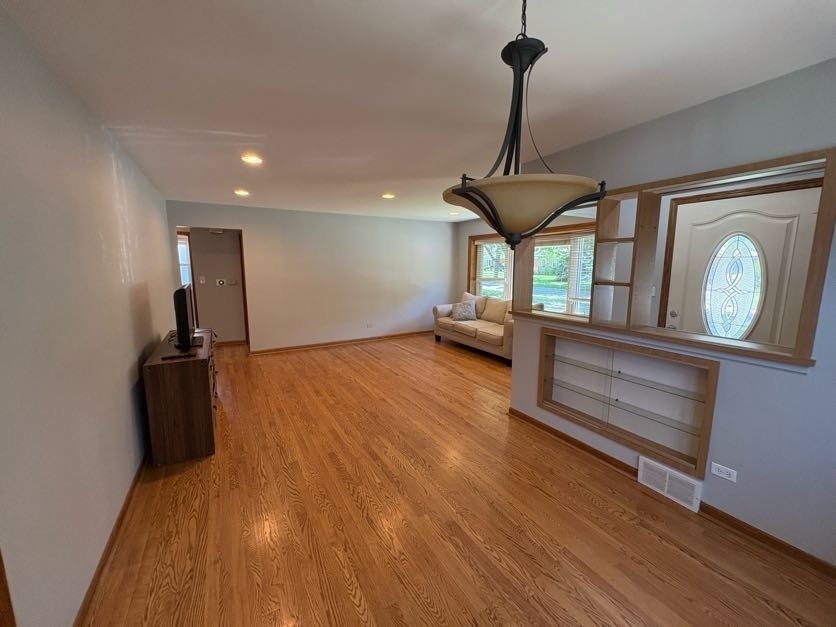 126 N Illinois Avenue - Photo 2