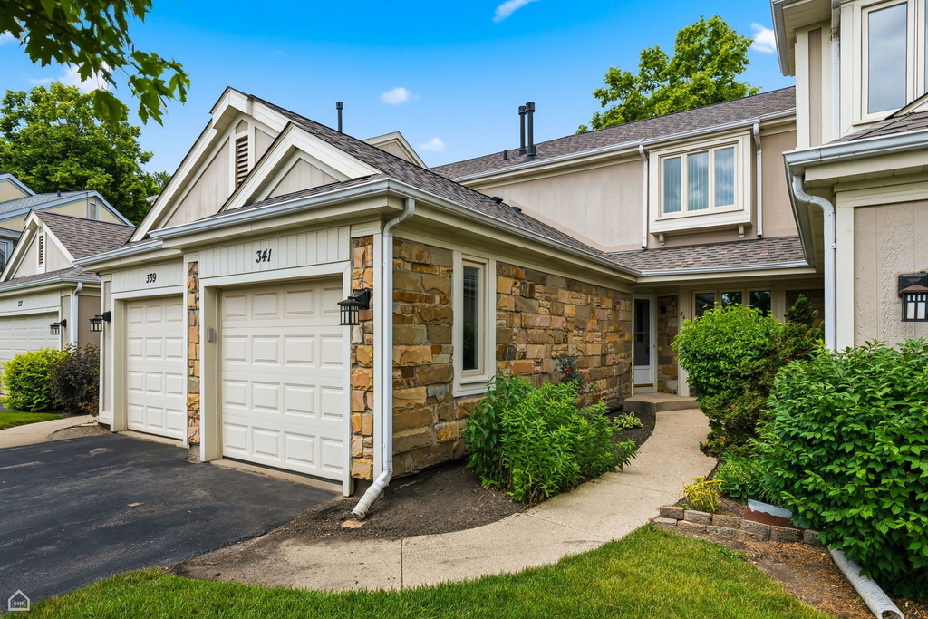 341 Redwing Drive - Photo 0