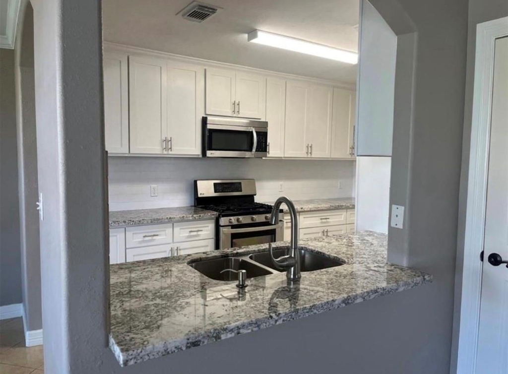 10510 Linsley Lane - Photo 2