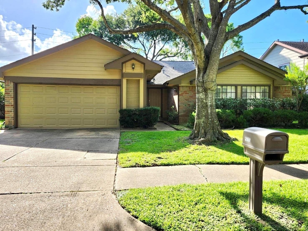 2118 Hickory Lawn Drive - Photo 0