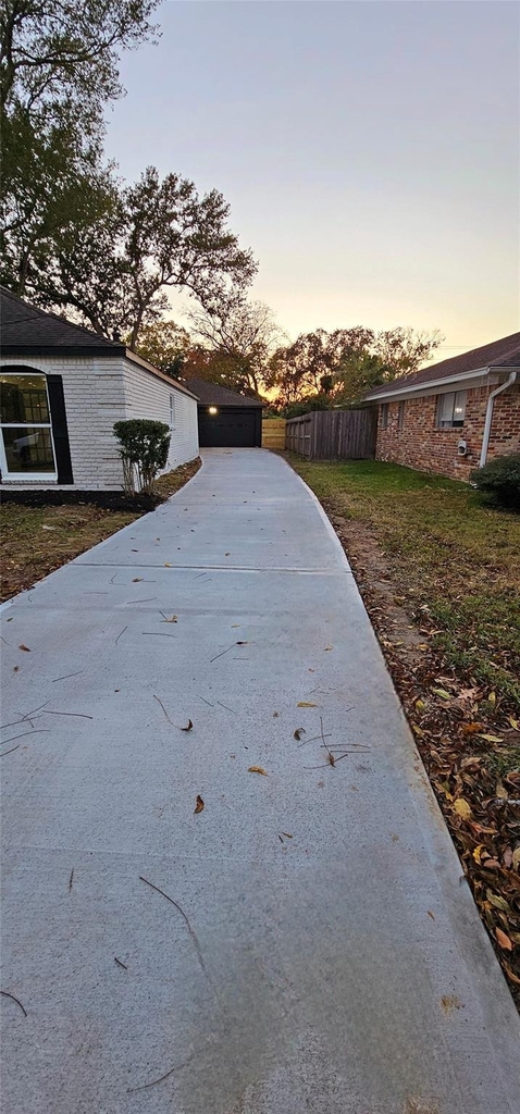 18630 Prince William Lane - Photo 2