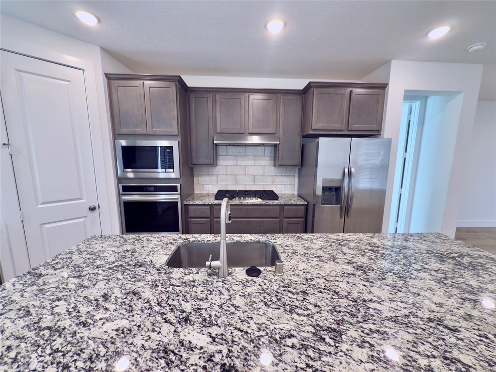 15206 Cortines Court - Photo 6