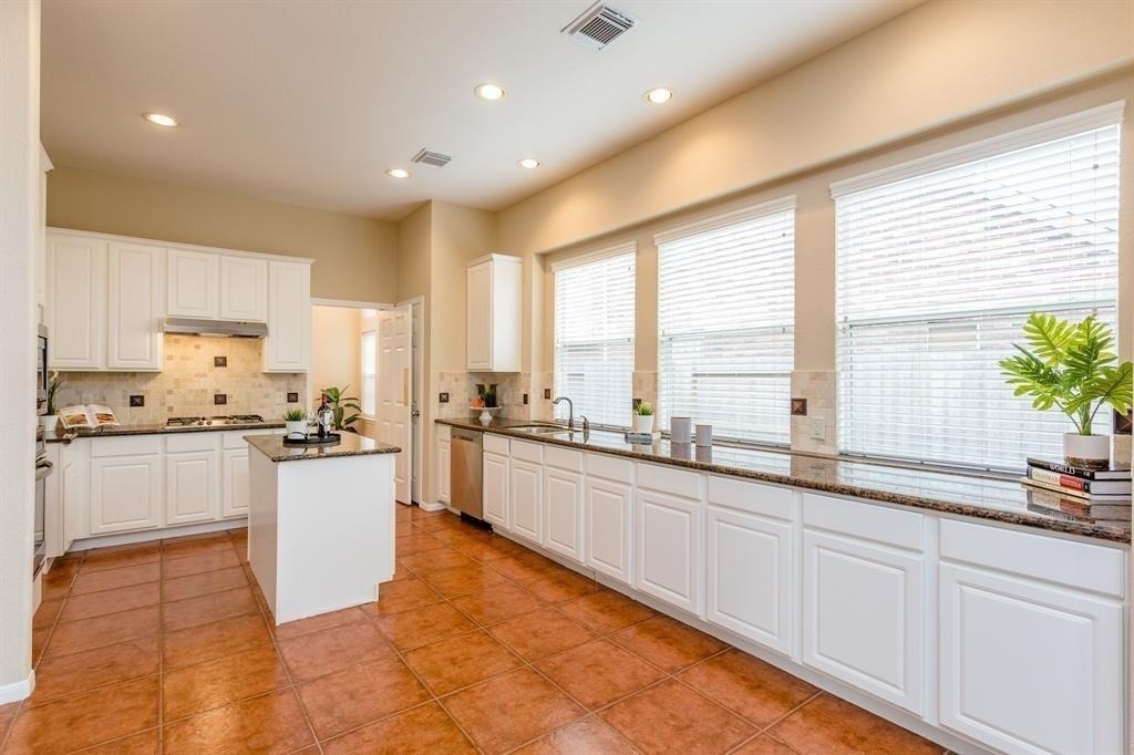 3926 Palace Springs - Photo 3