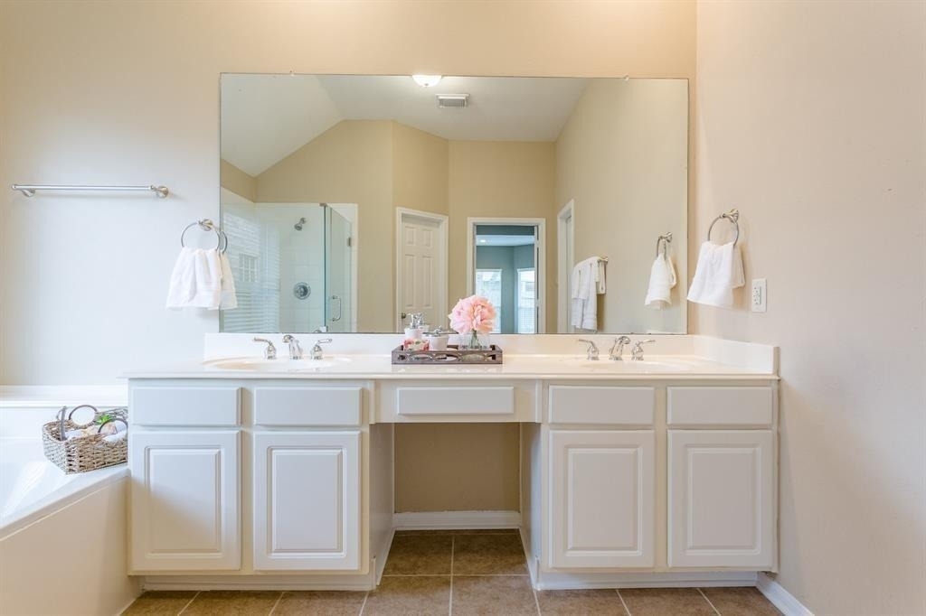3926 Palace Springs - Photo 5