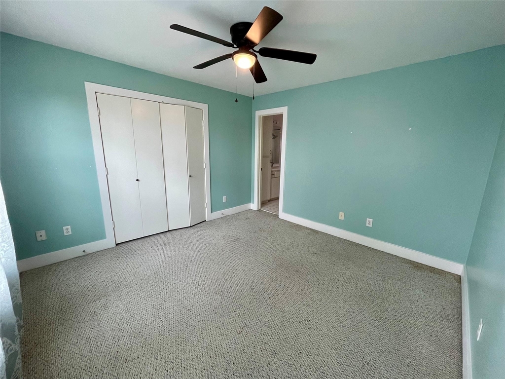 5901 Fairdale Lane - Photo 16
