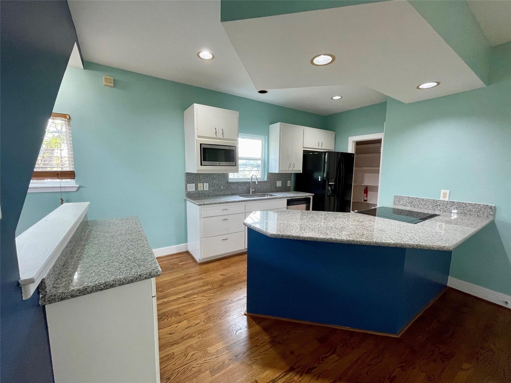 5901 Fairdale Lane - Photo 6