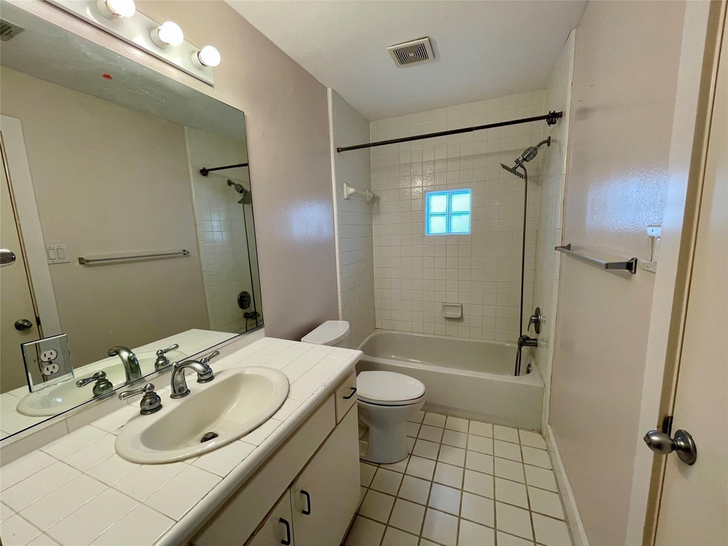 5901 Fairdale Lane - Photo 19