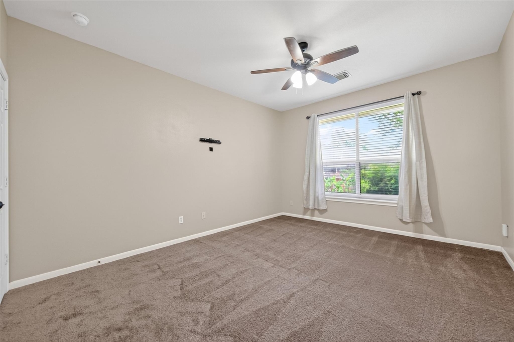 232 Doncaster Street - Photo 24