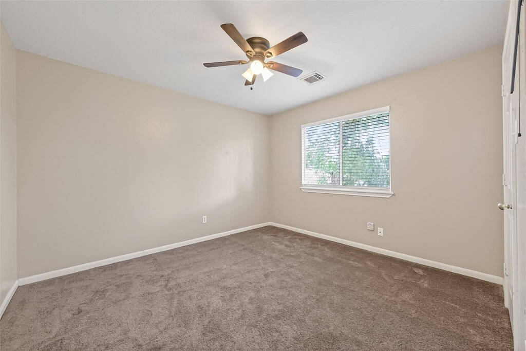 232 Doncaster Street - Photo 36