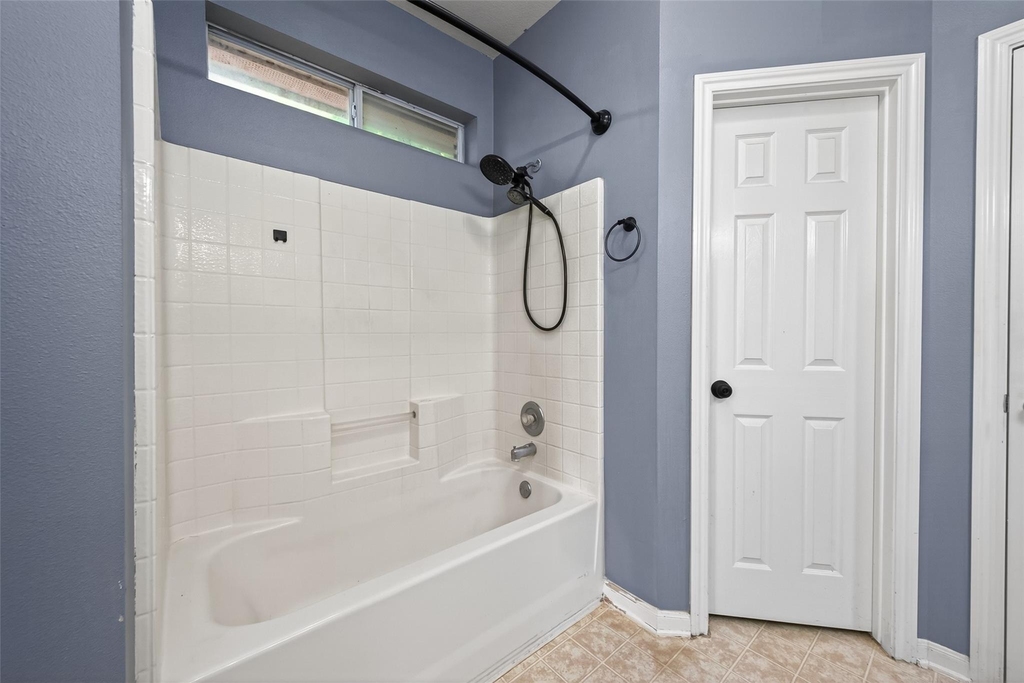 232 Doncaster Street - Photo 28