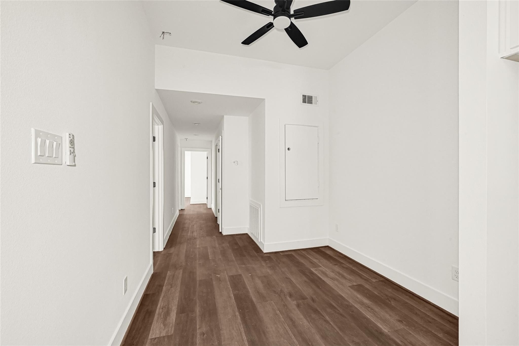 418 Clinton Park Street - Photo 7