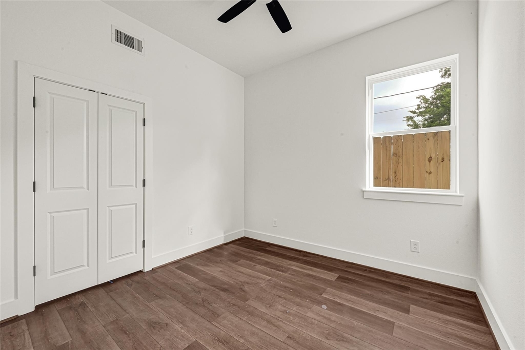 418 Clinton Park Street - Photo 10