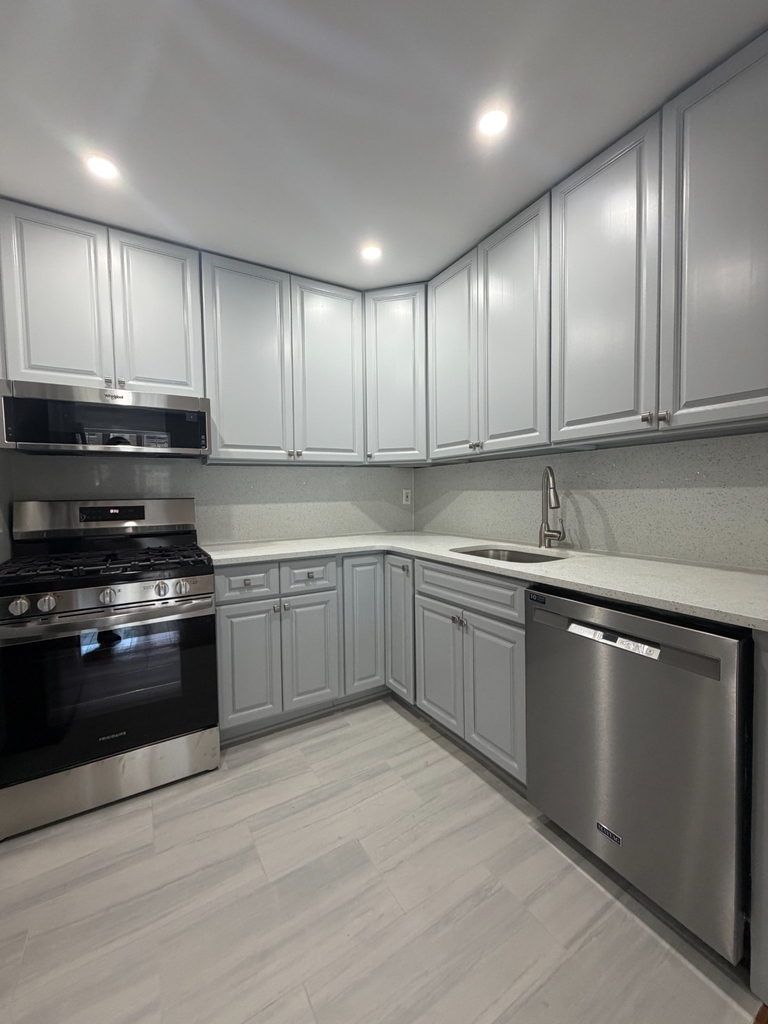  213th Street - Photo 0