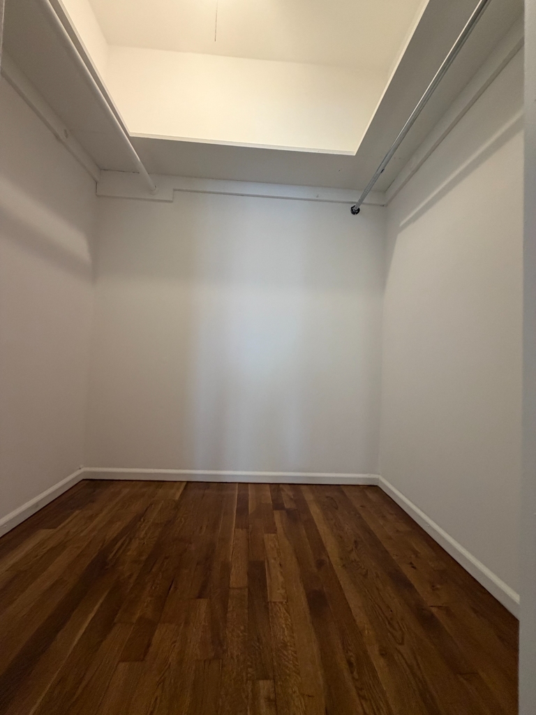  213th Street - Photo 5