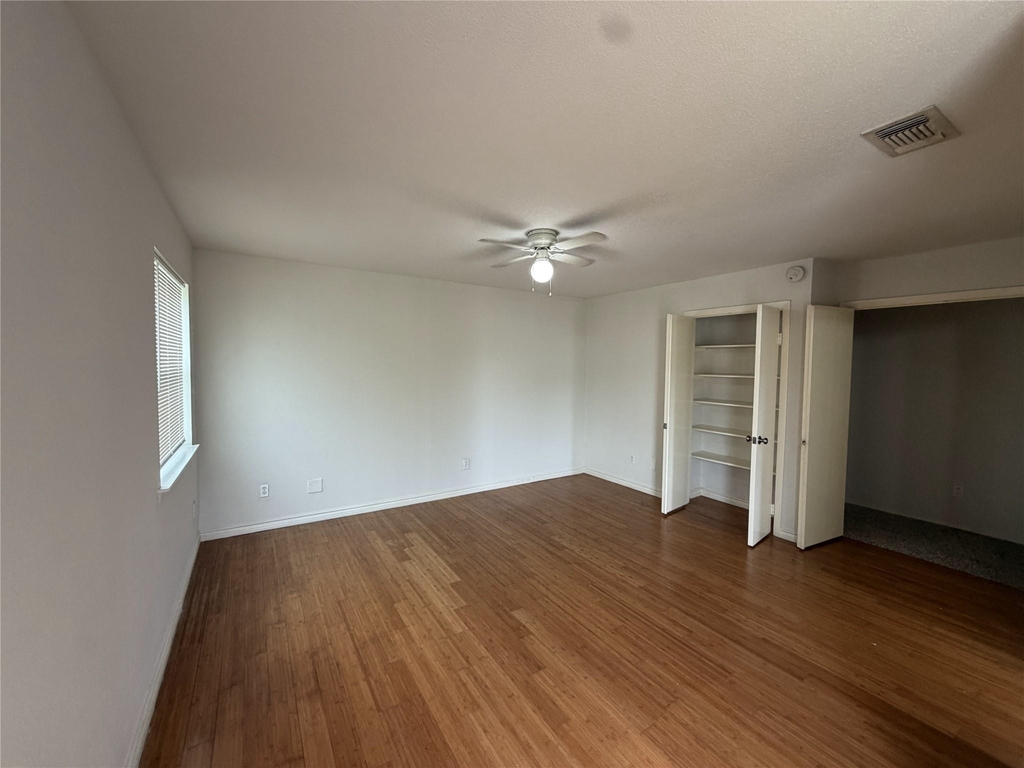 7841 Green Lawn Drive - Photo 5