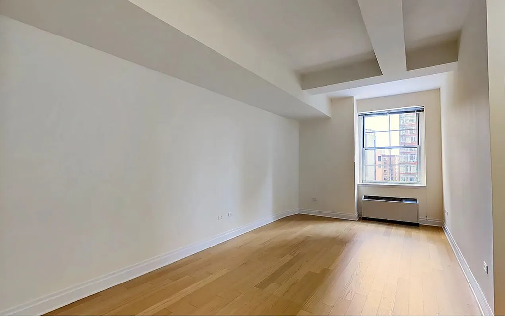 21 West Street, Unit 21b - Photo 1