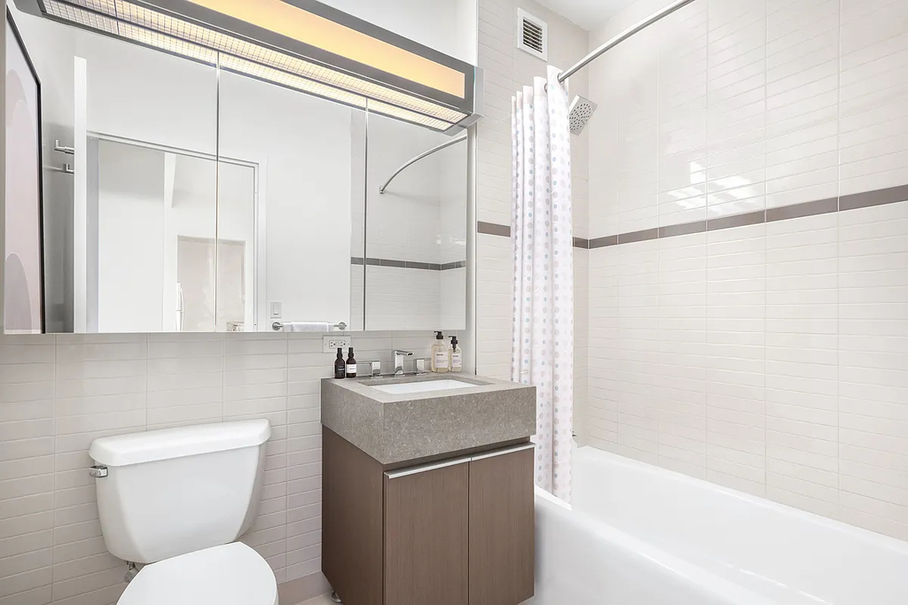 21 West Street, Unit 21b - Photo 3