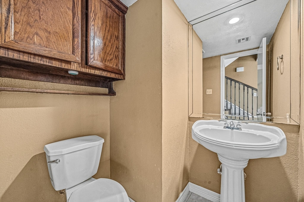 11510 Pagoda Drive - Photo 4
