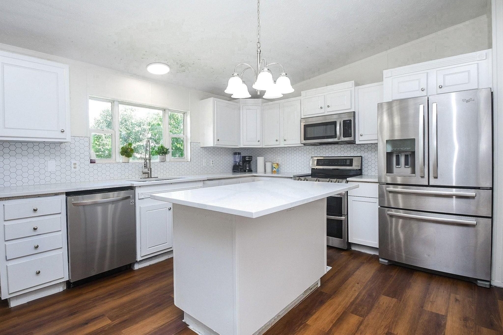 31606 Bryan Street - Photo 14