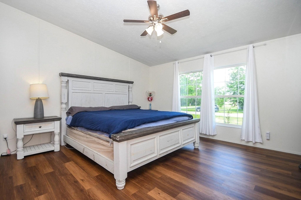 31606 Bryan Street - Photo 5