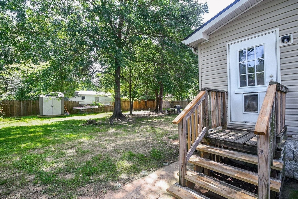 31606 Bryan Street - Photo 18