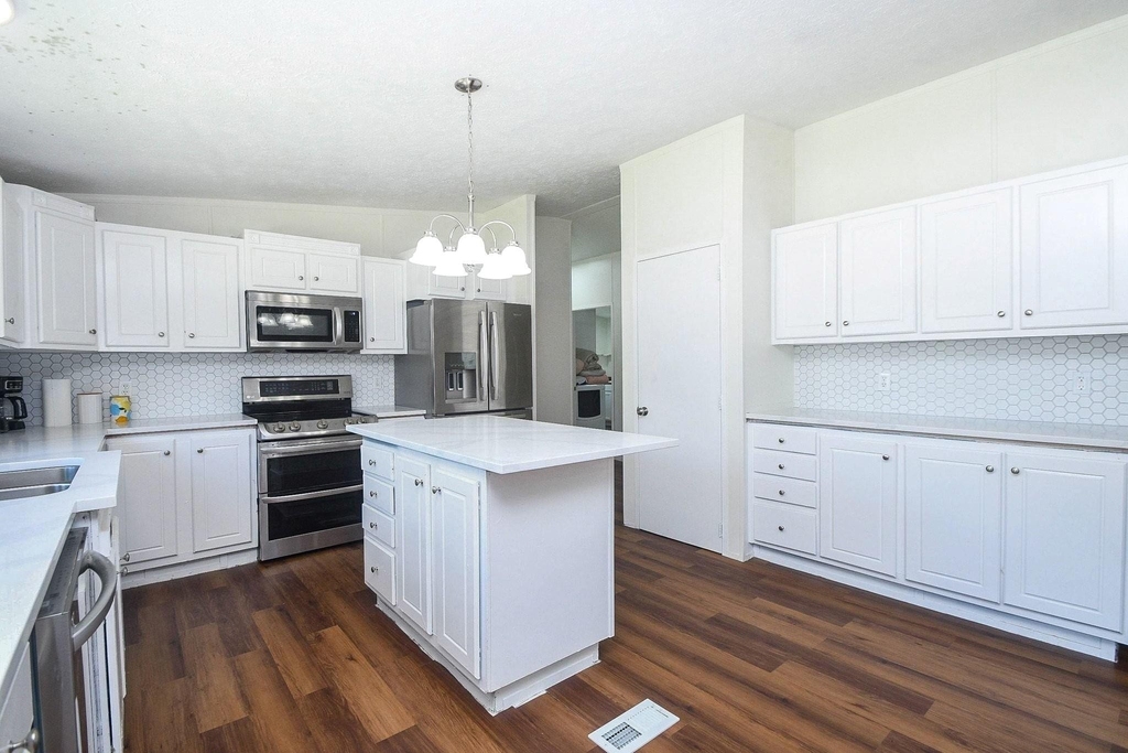 31606 Bryan Street - Photo 13