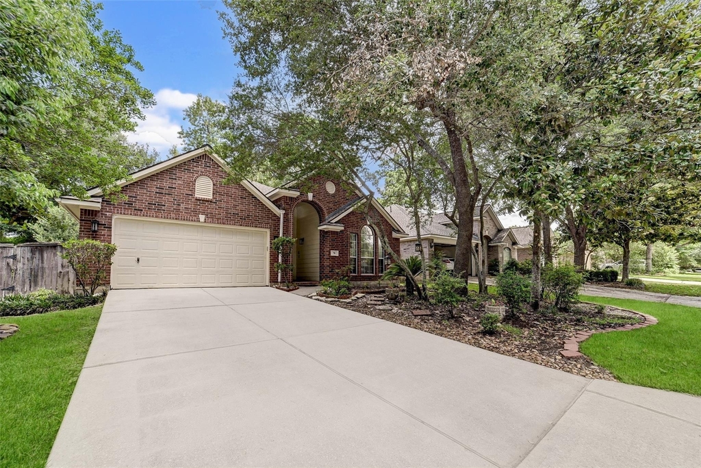 70 Camber Pine Place - Photo 1