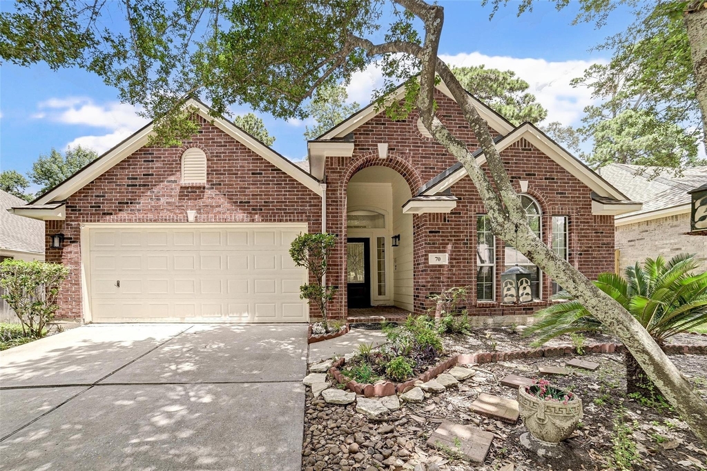 70 Camber Pine Place - Photo 0