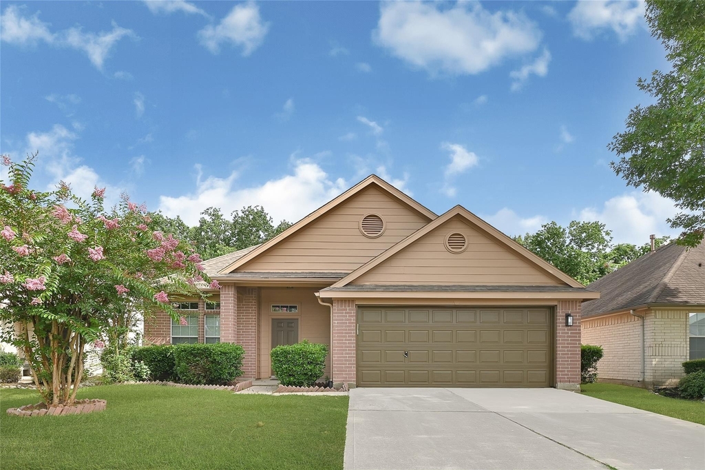 5914 Shadow Creek Court - Photo 0