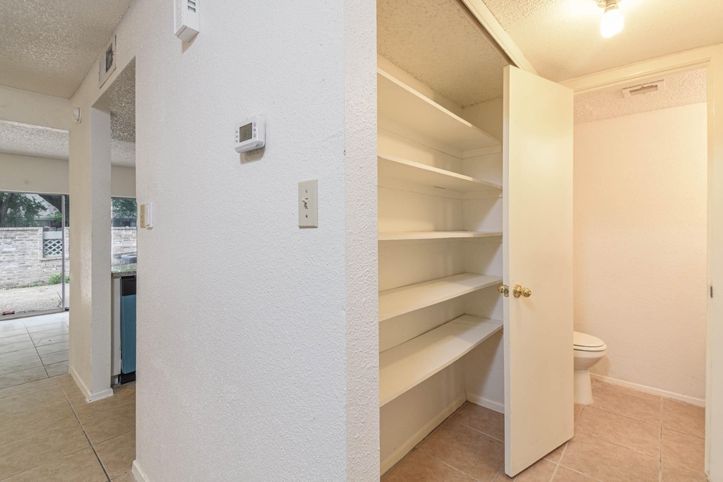 12906 Leader Street - Photo 10