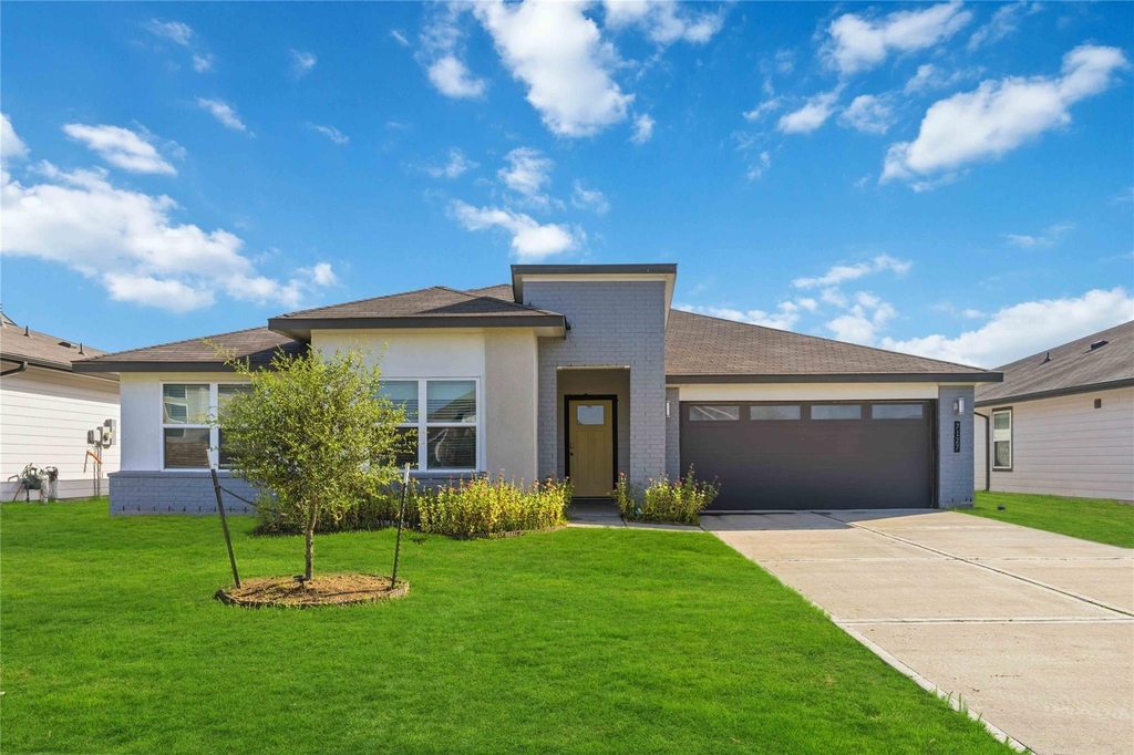 7127 Whispering Leaf Street - Photo 0