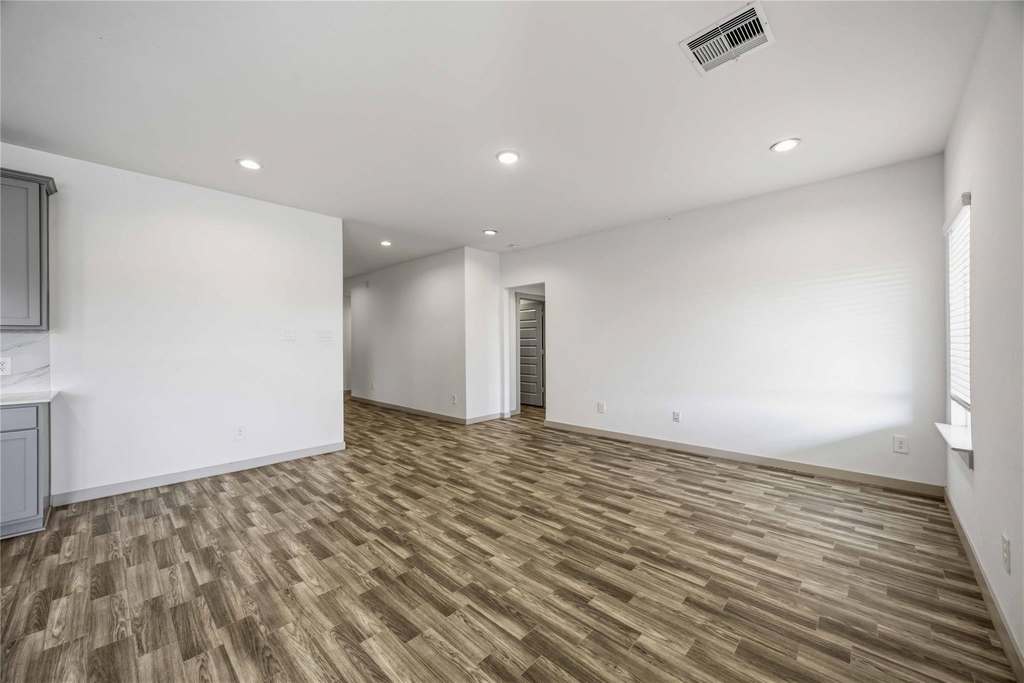 7127 Whispering Leaf Street - Photo 12