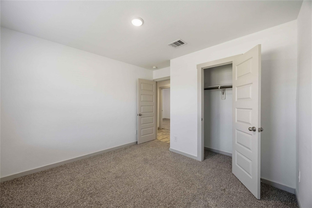 7127 Whispering Leaf Street - Photo 18