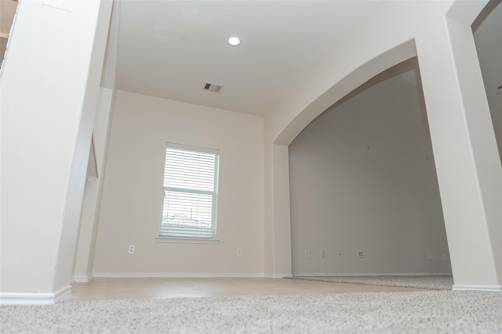 1902 Vernal Glen Cir - Photo 4