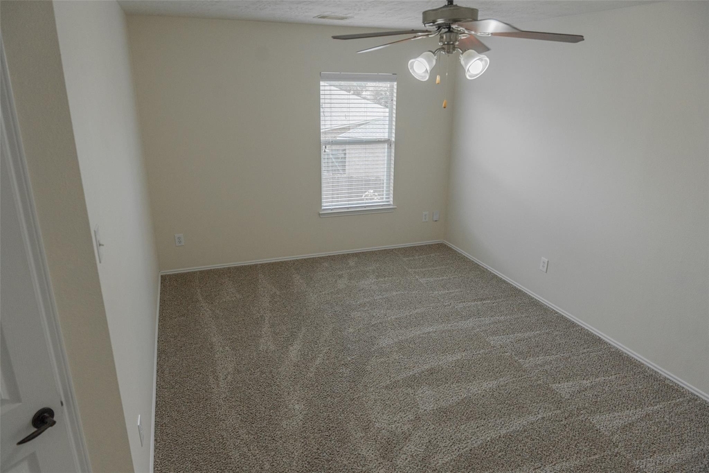1902 Vernal Glen Cir - Photo 17