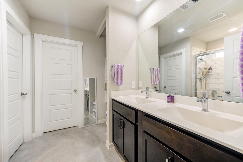 12539 Colchester Creek Court - Photo 19