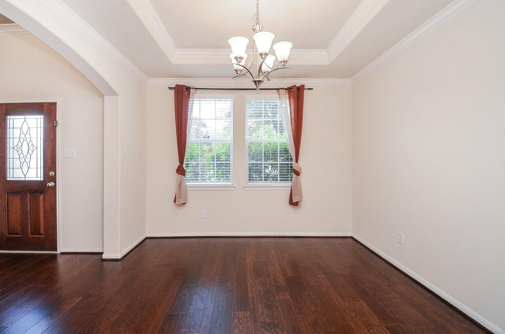 26715 Mandrake Falls Court - Photo 4
