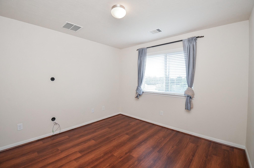 26715 Mandrake Falls Court - Photo 24