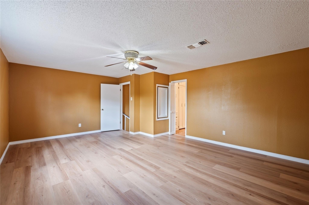 2402 21st Avenue N - Photo 15