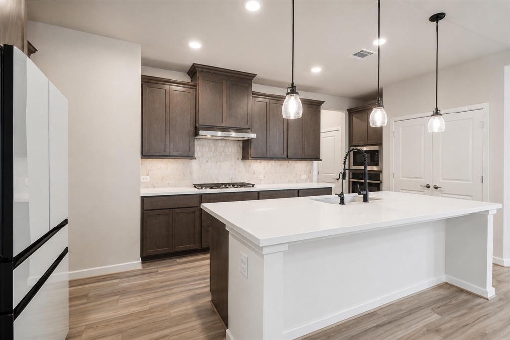 9219 Edgeberry Drive - Photo 7