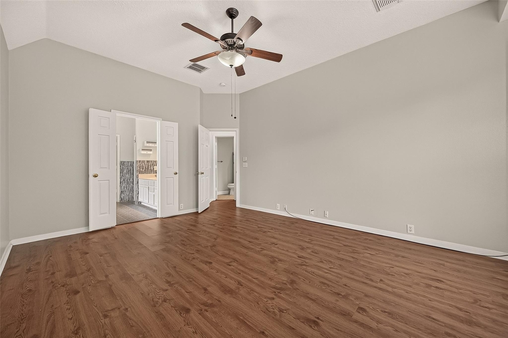 11218 Timbertree Lane - Photo 17