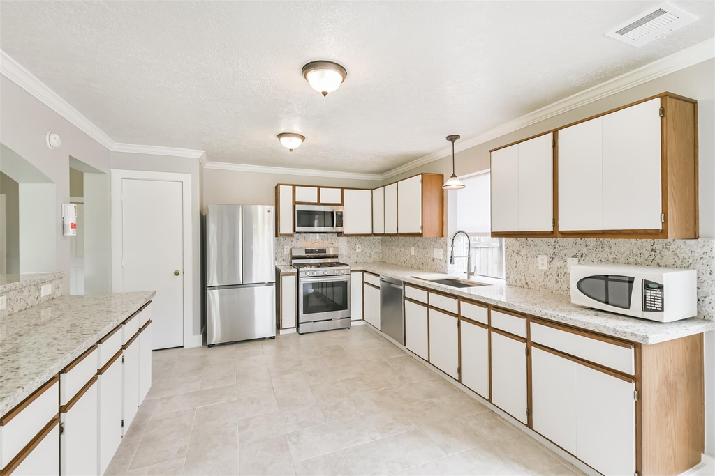1623 Stonehaven Village Circle - Photo 7