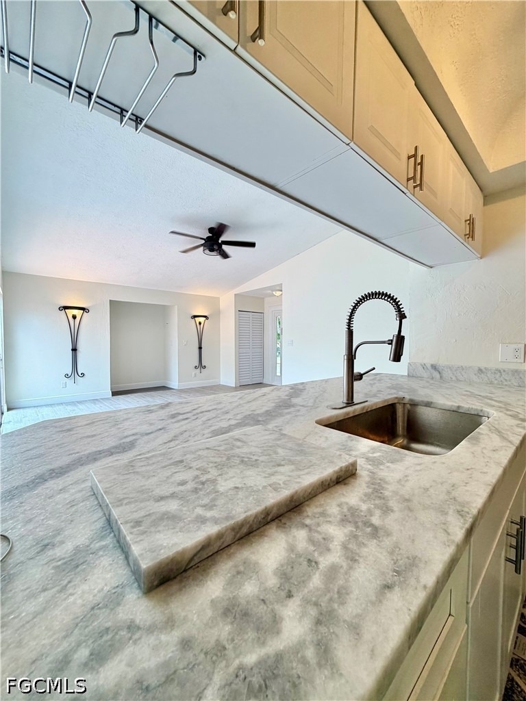 6220 Timberwood Circle - Photo 17