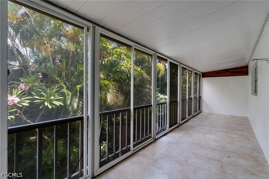 2828 Jackson Street - Photo 4