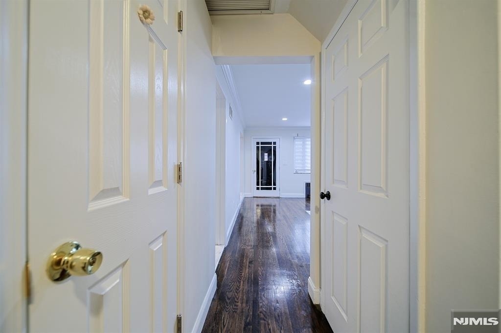 2244 Linwood - Photo 15