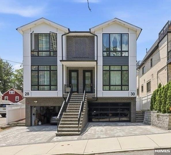 30 Lafayette - Photo 0