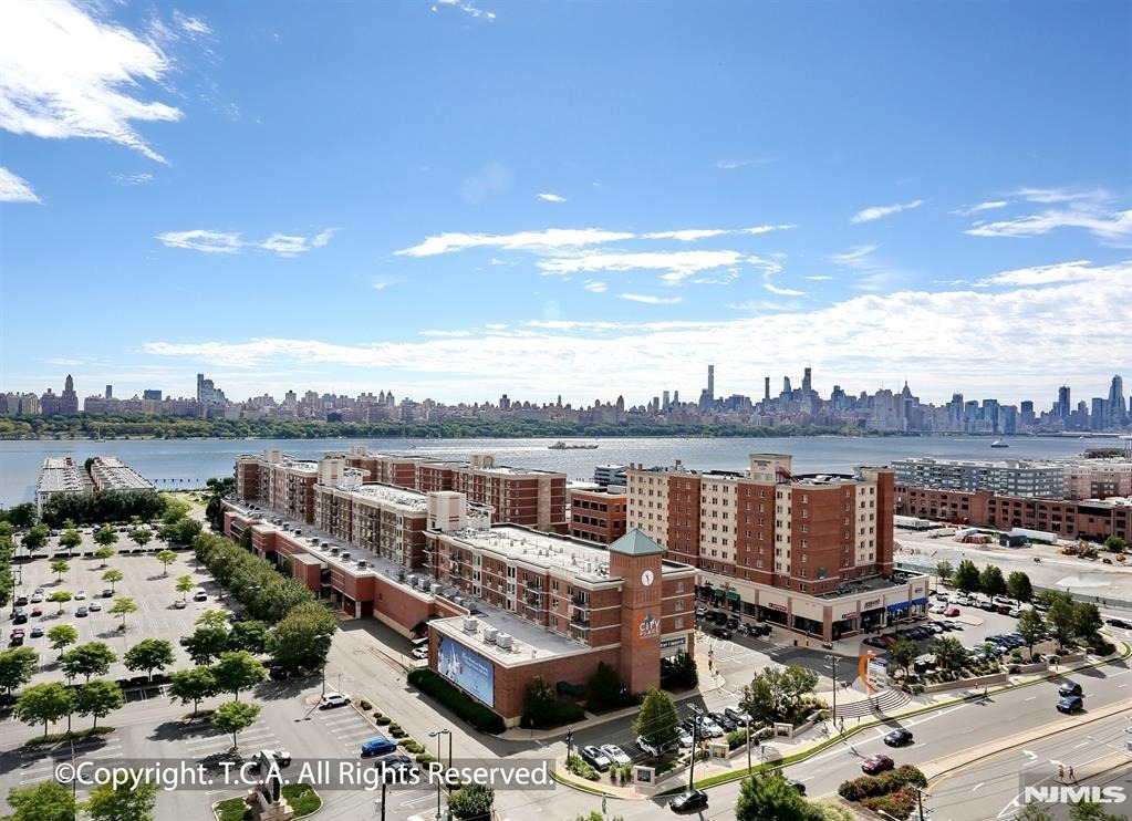 1102 City - Photo 0