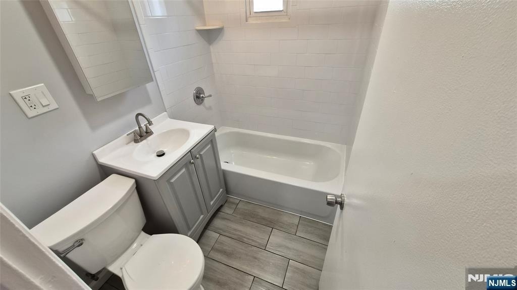 240 E Forest - Photo 12